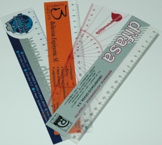 Reglas de plástico.